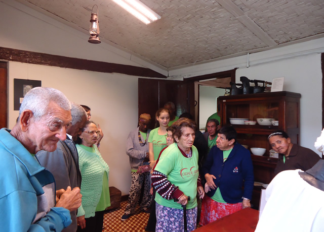 http://muspam.com.br/images/phocagallery/acao_educativa_cultural_monitoria/2014/cidade-ozanan-30052014/3.jpg