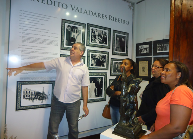 http://muspam.com.br/images/phocagallery/acao_educativa_cultural_monitoria/2014/senac-curso-recepcao-meios-hospedagem-07102014/6.jpg