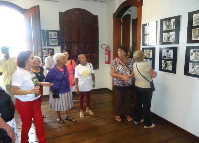 http://muspam.com.br/images/phocagallery/acao_educativa_cultural_monitoria/2015/centro-convivencia-idosos-22052015/22.jpg