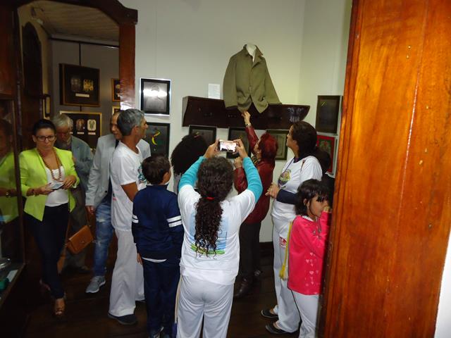 http://muspam.com.br/images/phocagallery/acao_educativa_cultural_monitoria/2019/grupo-abada-capoeira-prof-robert-willian-roner-07062019/7.jpg