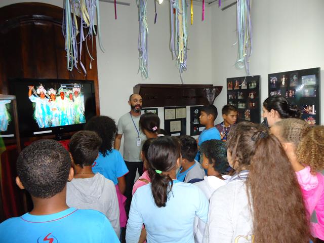 http://muspam.com.br/images/phocagallery/acao_educativa_cultural_monitoria/2019/patronato-centro-juvenil-10-a-14anos-monitora-kelen-peixoto-15022019/4.jpg